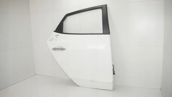 Puerta trasera derecha OEM 360181870 para Hyundai IX35 09-13 image 3