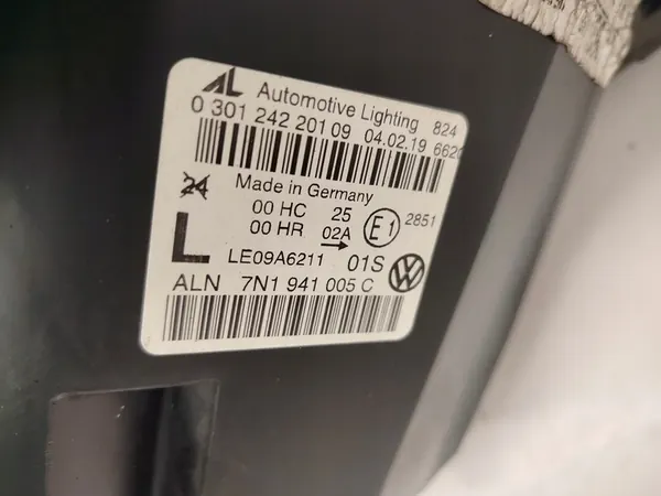 Farol esquerdo VW Sharan II image 3