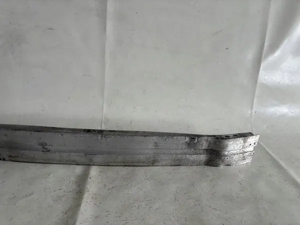 Etupuskuri Alumiini AUDI Q5 07-16 OEM 8R0807113B image 3