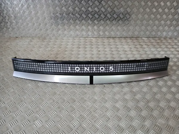 Luz Trasera Stop Hyundai Ioniq V 21+ OEM 92409-NI140 image 2