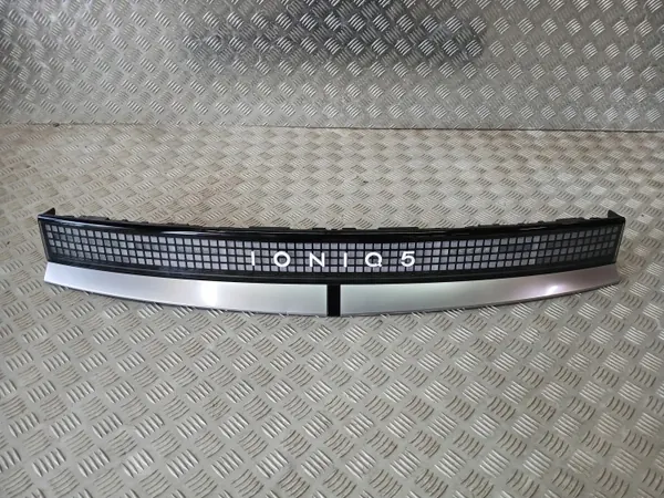 Luz Trasera Stop Hyundai Ioniq V 21+ OEM 92409-NI140 image 3