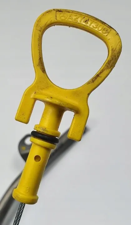 Mercedes Ölmessstabrohr OEM A2740108306 - Gebraucht image 3