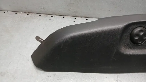 Capa do painel do assento dianteiro direito VW Passat B6 8E0959777 image 2