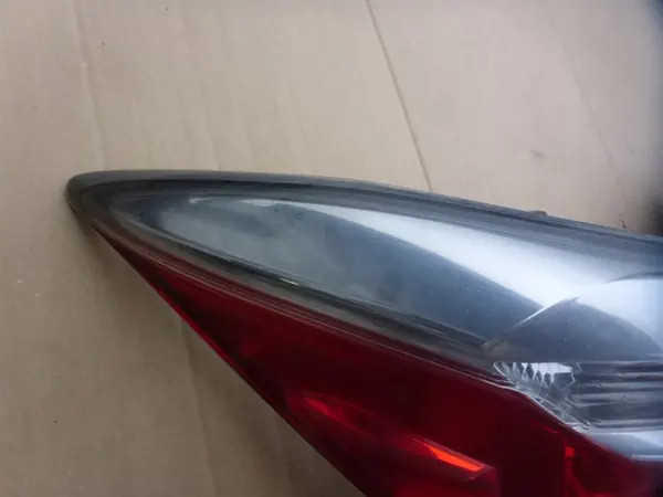 Lámpara Trasera Izquierda Toyota Corolla E16 Sedan 81560-02A80 image 5