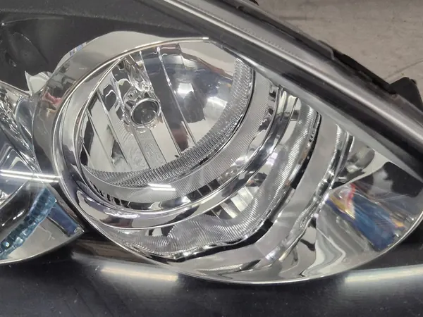 Faros delanteros derecho Hyundai i30 07-12 92102-2R000 image 6