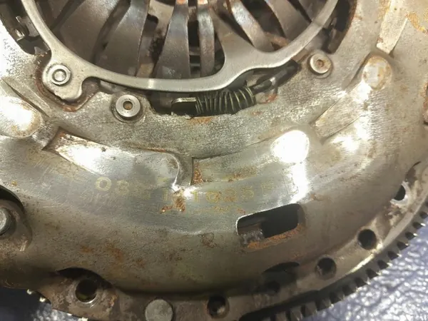 Volante bimassa SKODA SUPERB II 2.0 TDI 03L105266DL image 6