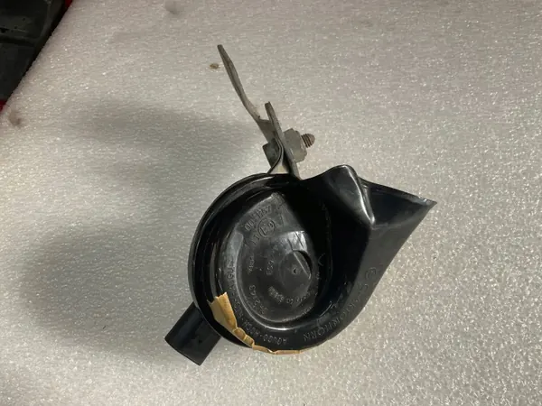 Bocina Porsche OEM 95B951212H - Estado usado image 5