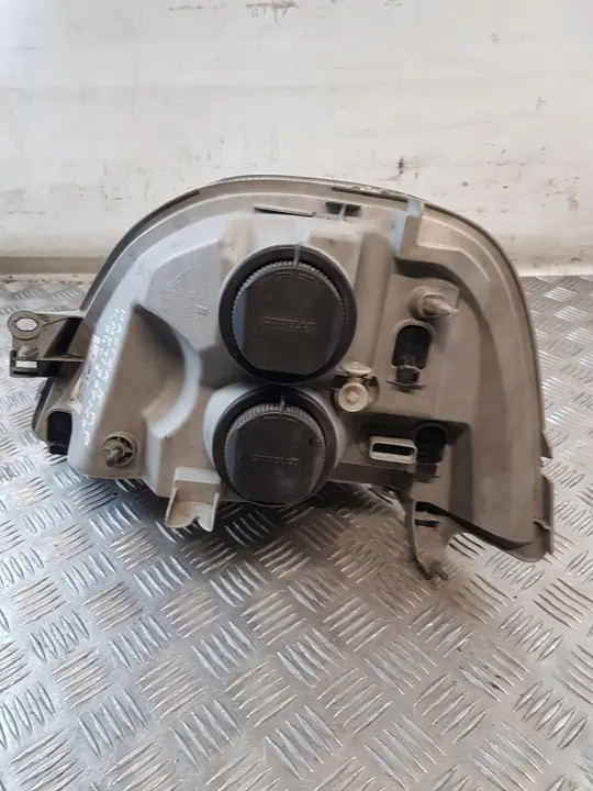 Faro Frontal Derecho Renault Master II 2006 OEM 8200163518 image 3