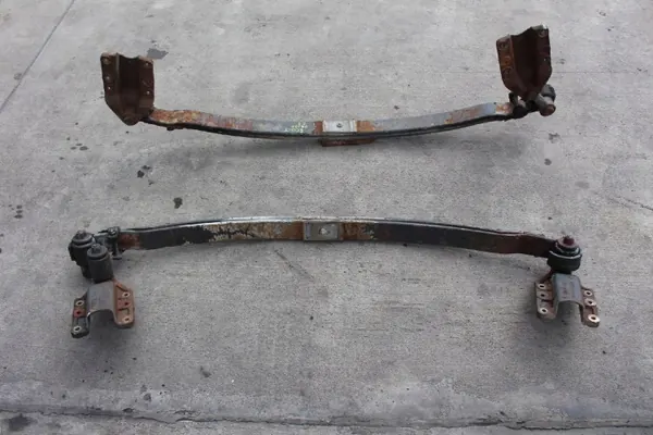 Voorbladveer OEM RESOR PRZÓD 2 PIÓRA NISSAN ATLEON ECO-T image 4