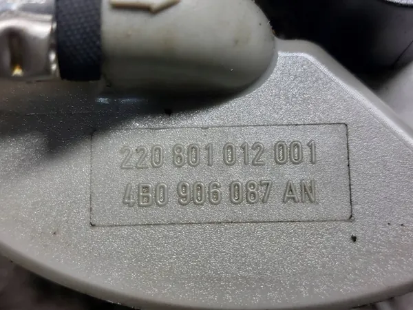 Bomba de Combustível Volkswagen Passat B5 1.9 TDI 4B0906087AN image 4