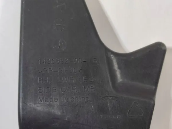 Soporte derecho parachoques delantero Tesla OEM 1496692-00-B image 5