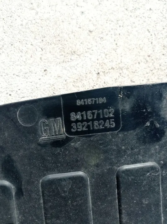 Motorhuv för Insignia B vänster höger image 3