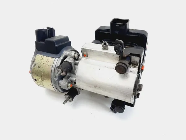 Citroen C5 Ophangingcompressor OEM 96367388000 image 2