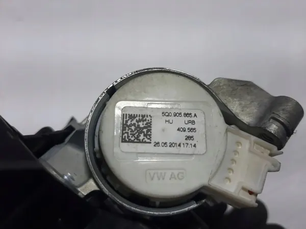 VW Golf VII Standteil OEM 5Q0905865A image 3