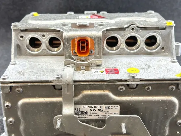 Inversor de tensão Volkswagen Golf VII OEM 5QE907070N image 5