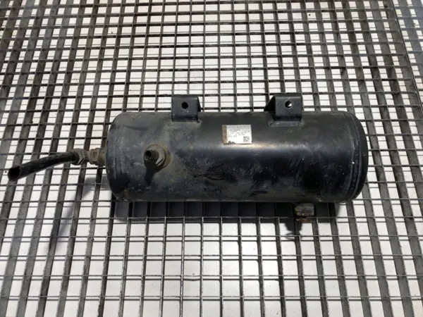 DAF XF Luchttank OEM 1999919 - Gebruikte staat image 2