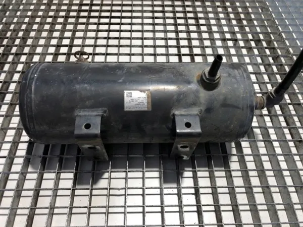 DAF XF Luchttank OEM 1999919 - Gebruikte staat image 3