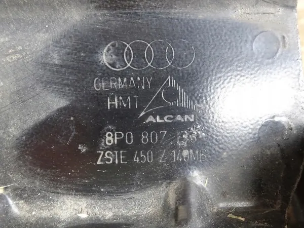 AUDI A3 8P Etupuskuri Vahvistus 8P0807113B image 5
