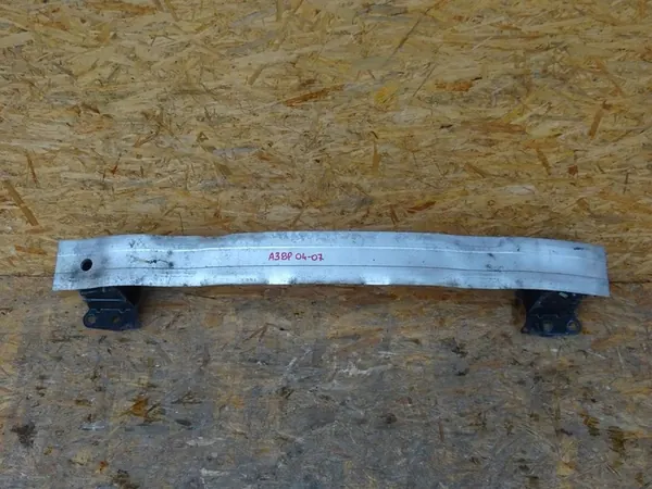 AUDI A3 8P Etupuskuri Vahvistus 8P0807113B image 7