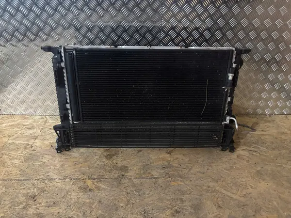 Porsche Macan S Fläktkåpa 3.0 340 HK OEM 95B121207A image 2