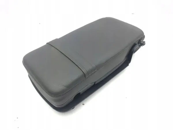 Ford Kuga I 2009 Achterste armsteun OEM AMD173796 image 2