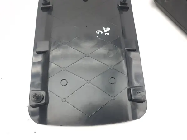 Ford Kuga I 2009 Achterste armsteun OEM AMD173796 image 9