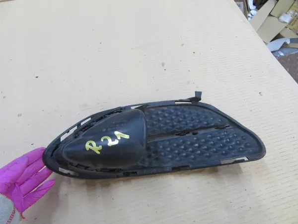 MERCEDES W212 GRILLE DE PARACHOC AVANT DROITE A2128852022 image 6