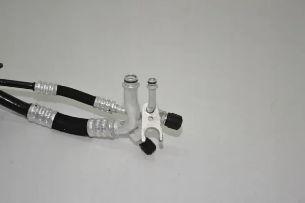 Mercedes-Benz AC-rör OEM 190170150 - Begagnad image 3