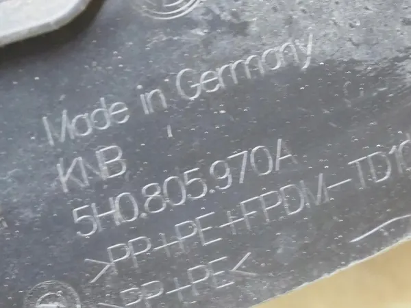 VW GOLF VIII Front Right Wheel Arch 5H0805970A image 4