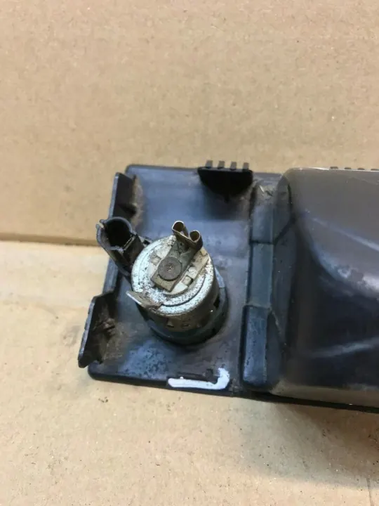OEM 171857325B instrumentbräda-askkopp VW Golf I image 3
