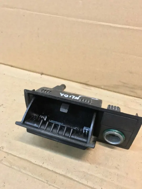 OEM 171857325B instrumentbräda-askkopp VW Golf I image 5