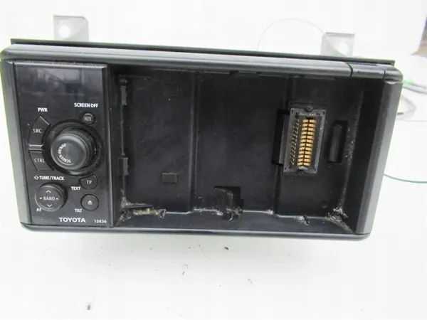Toyota Yaris Navigationsradio OEM 12438324379 image 2