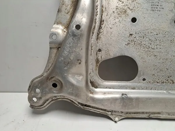 Cubierta motor usada OEM 6895090 para BMW X6 G06 image 3