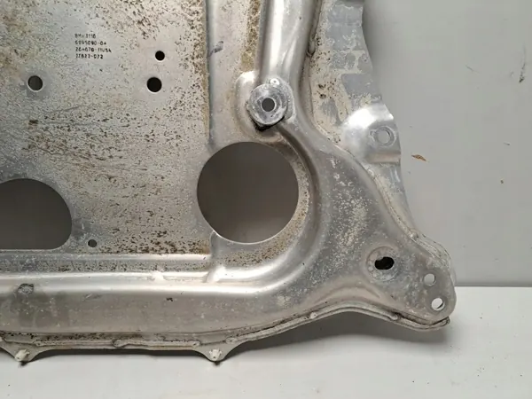Cubierta motor usada OEM 6895090 para BMW X6 G06 image 4