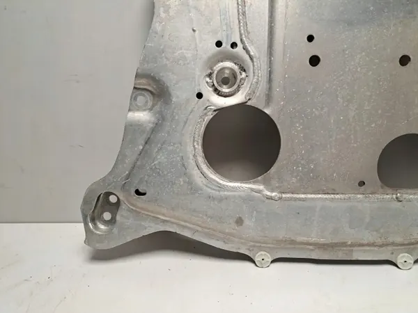 Cubierta motor usada OEM 6895090 para BMW X6 G06 image 7
