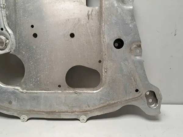 Cubierta motor usada OEM 6895090 para BMW X6 G06 image 8