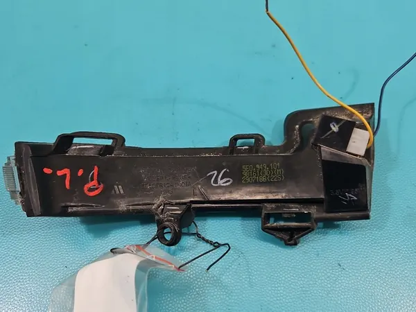 Indicador Frontal Esquerdo Skoda Octavia III 5E0949101 image 5