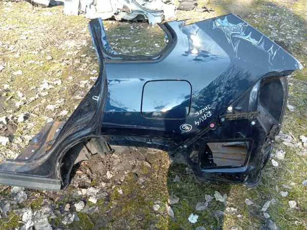 Toyota RAV4 V vasen takasiipe OEM CWIARTKALTRAV4V image 2