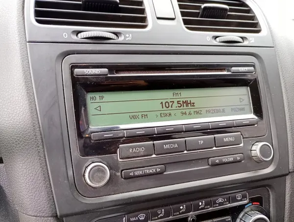 Radio OEM MM-2402-55 pour VW Golf VI 2009-2012 image 3