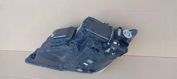 Farol dianteiro direito Seat Leon III 2012-2016 OEM image 10