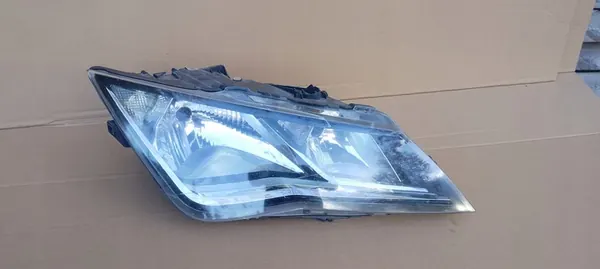 Farol dianteiro direito Seat Leon III 2012-2016 OEM image 2