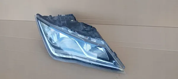 Farol dianteiro direito Seat Leon III 2012-2016 OEM image 6