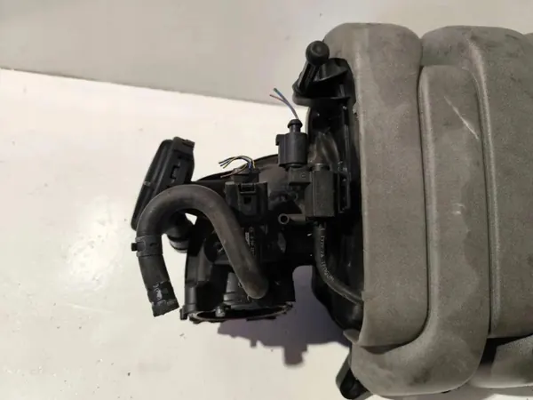 Intake Manifold AUDI A6 (4F2, C6) 06E133210 3.2L image 3