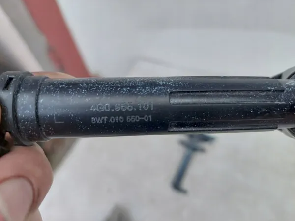 Audi A6 C7 sproeierkap OEM 4G0955101/4G0955102 image 6