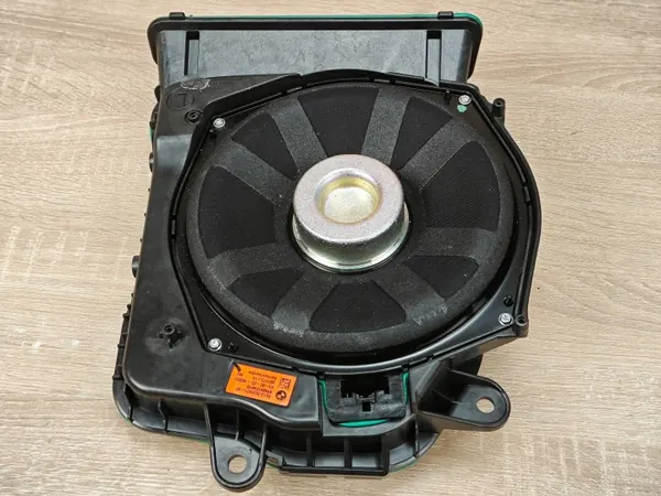 Haut-parleur grave gauche OEM 2622471 pour BMW Série 8 image 3