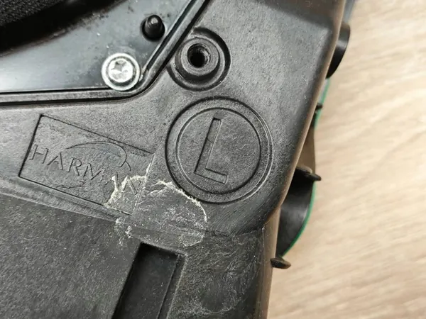 Haut-parleur grave gauche OEM 2622471 pour BMW Série 8 image 7