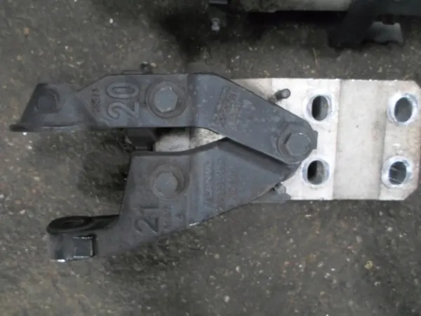 Support de Tige de Basculage Cabine Scania OEM 2553520 - Occasion image 2