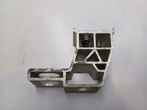 Kylarfäste OEM A2385010100 för Mercedes-Benz image 2