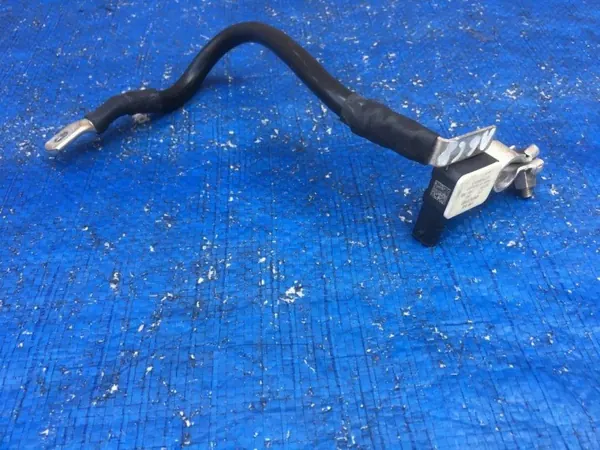 Pince Négative Audi A6 C8 OEM 4K0915181 image 2