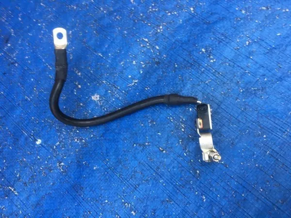 Pince Négative Audi A6 C8 OEM 4K0915181 image 4